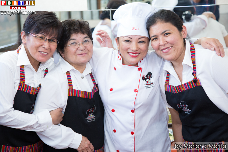 Marisol Haga y su equipo de culinaria peruana.